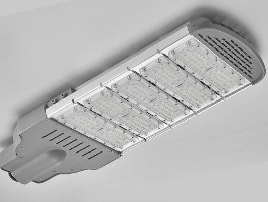 Protección contra sobretensiones IP66 a prueba de agua de luz de calle LED