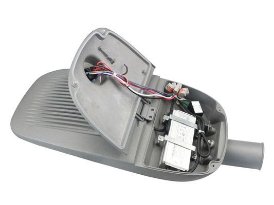 Luz de calle LED IP66 horizontal vertical resistente al agua resistente al viento 4000K para exteriores